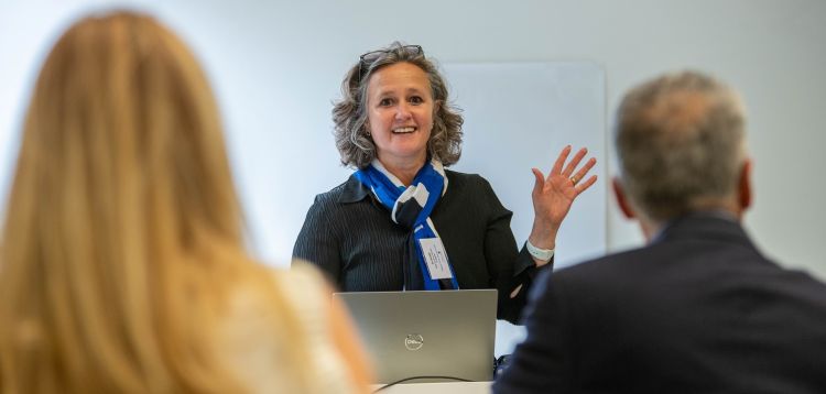 Help To grow Alumni Jo mentor
