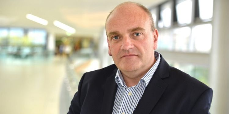 Mergers and acquisitions: MBA students meet influential telecoms CEO