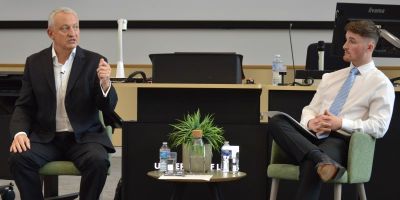 JP Morgan Executive Director delivers guest lecture to students