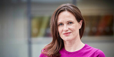 ProfessorJennifer Tomlinson