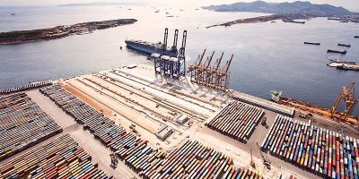 Aerial photograph of a dock